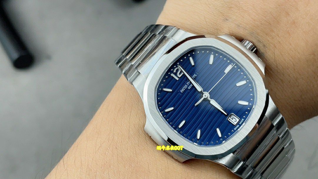 3k women  Patek Philippe Aquanaut Collection  series 7118/1A-001 watches ( Nautilus ) / BD530