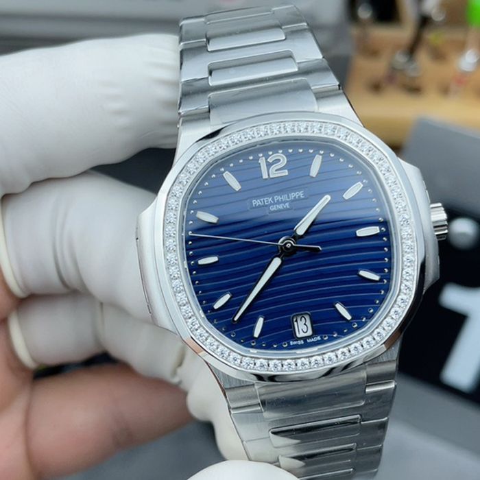 3K Factory  Customized movement Patek Philippe women   Nautilus  replica  watch 7118/1200A-001 watches 