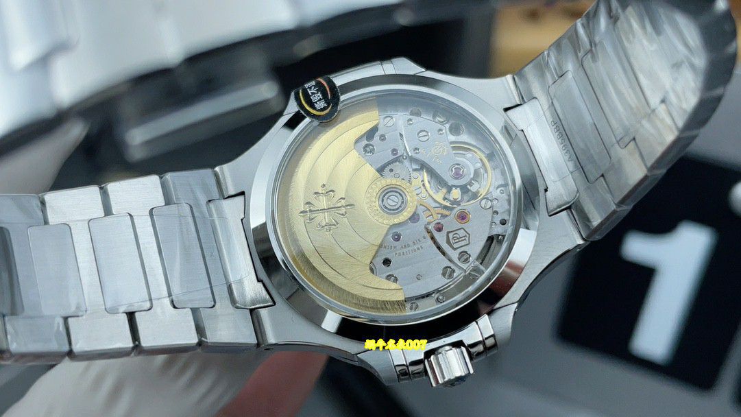 3K Factory  Customized movement Patek Philippe women   Nautilus  replica  watch 7118/1200A-001 watches  / BD533