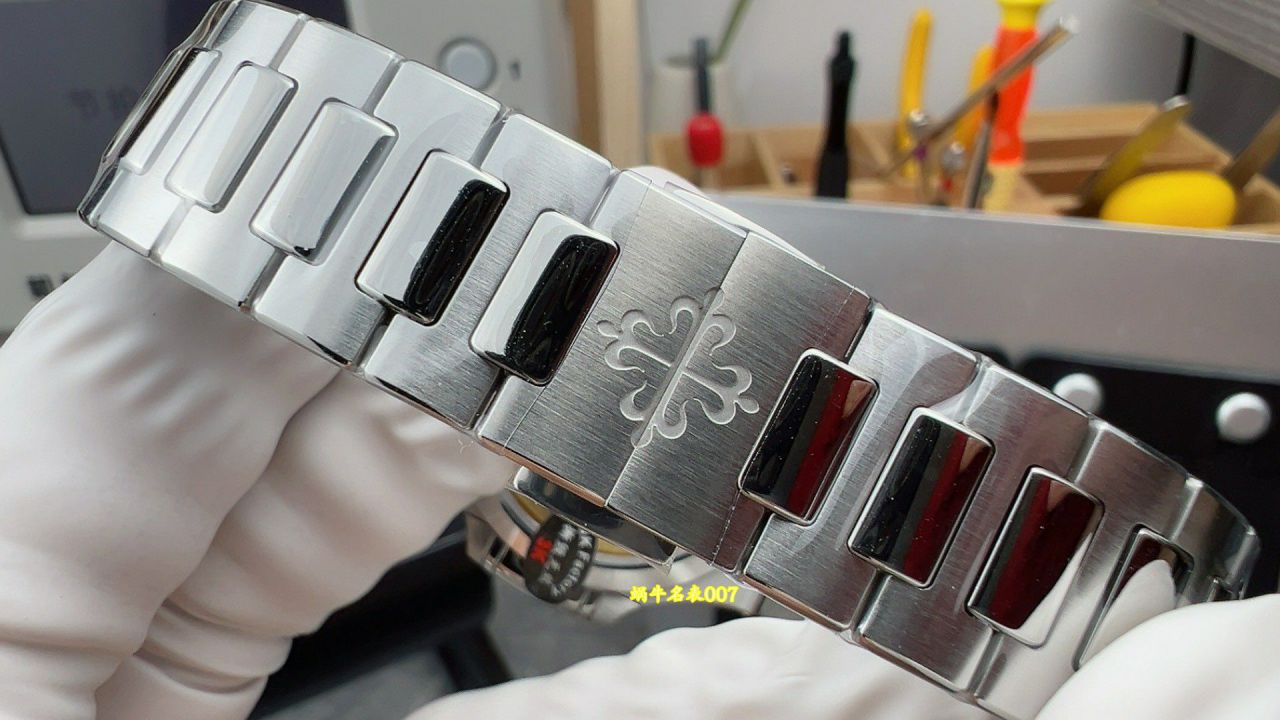 3K Factory  Customized movement Patek Philippe women   Nautilus  replica  watch 7118/1200A-001 watches  / BD533