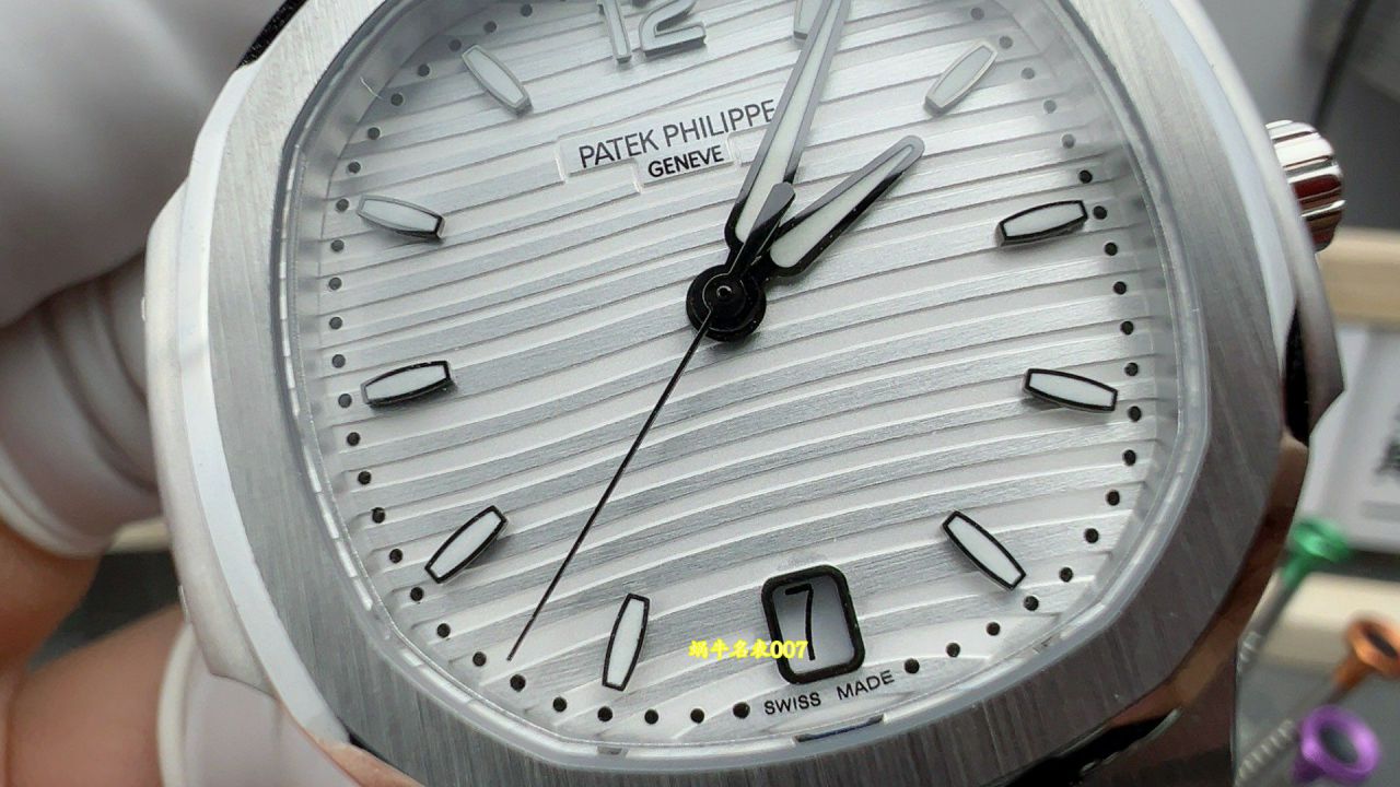 3K Patek Philippe Aquanaut Collection  series 7118/1A-010  Women  watches ( Nautilus ) / BD518