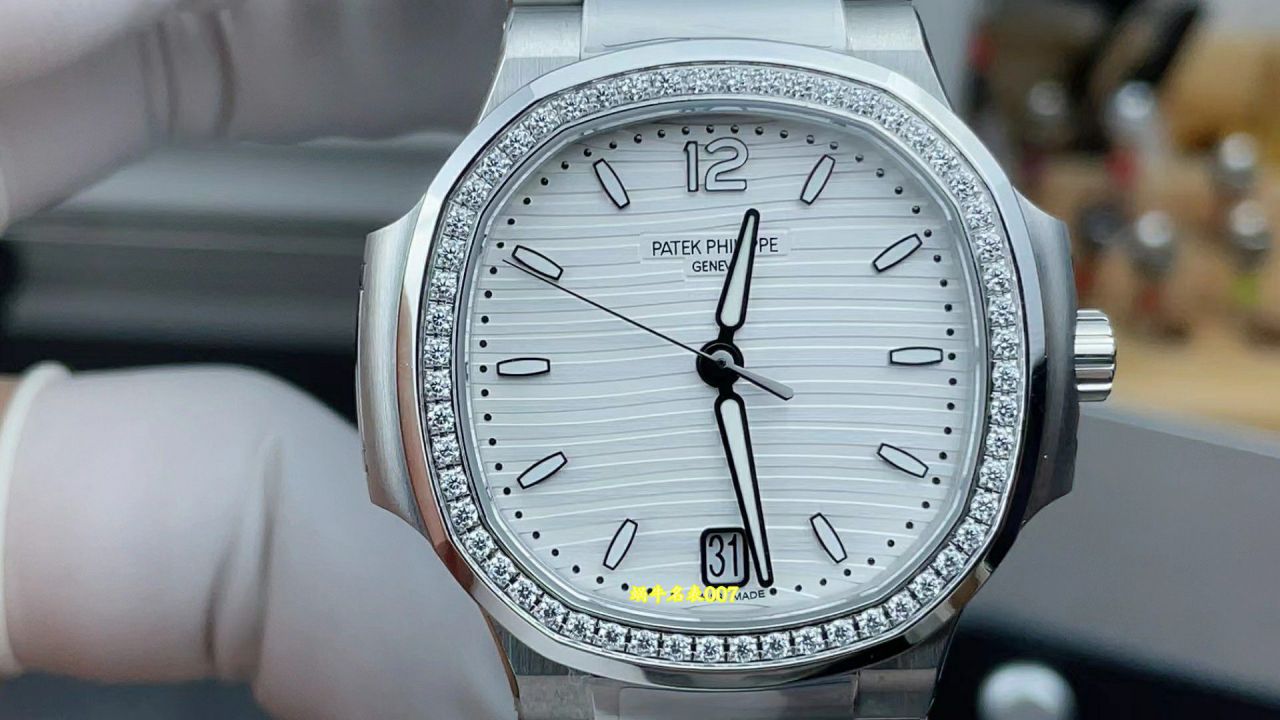 3K Patek Philippe Aquanaut Collection  series 7118/1A-010  Women  watches ( Nautilus ) / BD518