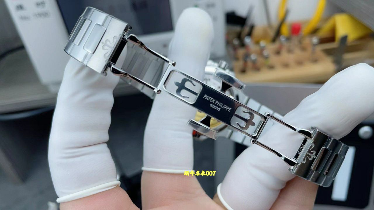 3K Patek Philippe Aquanaut Collection  series 7118/1A-010  Women  watches ( Nautilus ) / BD518