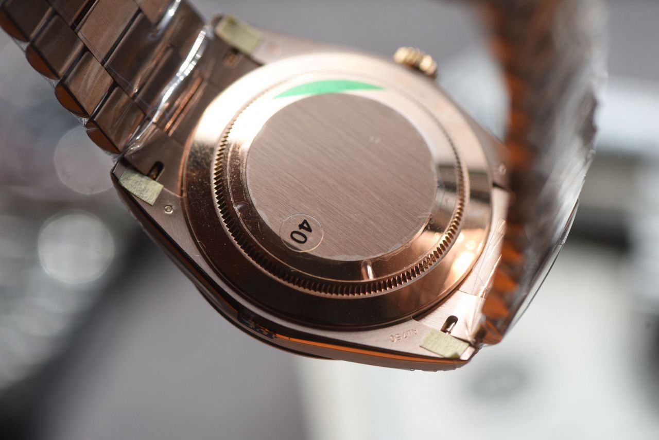 视频评测VS厂182 克 配重版劳力士星期日历型系列m228238-0059腕表(黑冰糖) /  