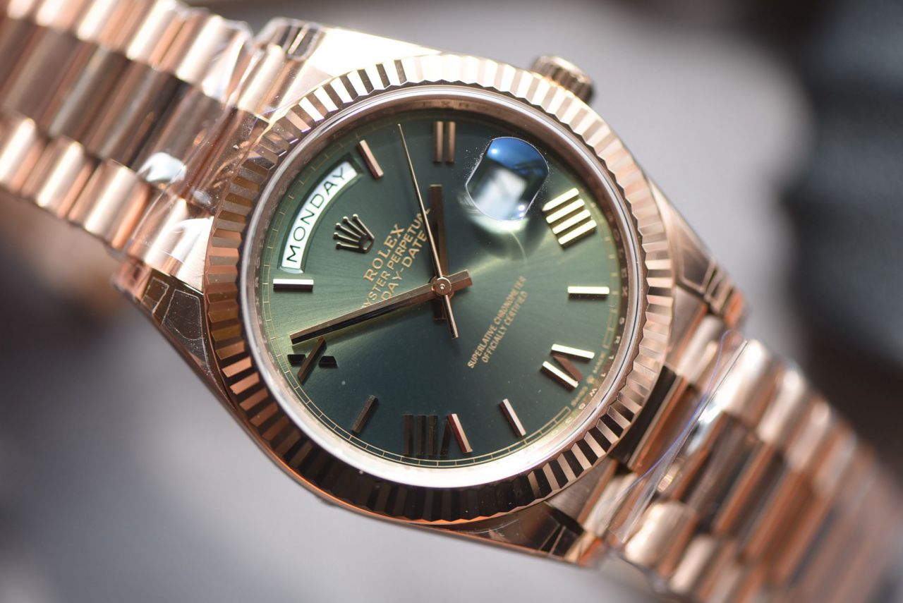 视频评测VS厂182 克 配重版劳力士星期日历型系列m228238-0059腕表(黑冰糖) /  