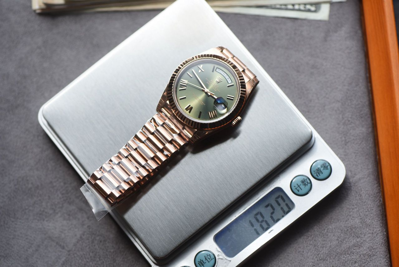 视频评测VS厂182 克 配重版顶级复刻劳力士星期日历型系列m228235-0025腕表 /  