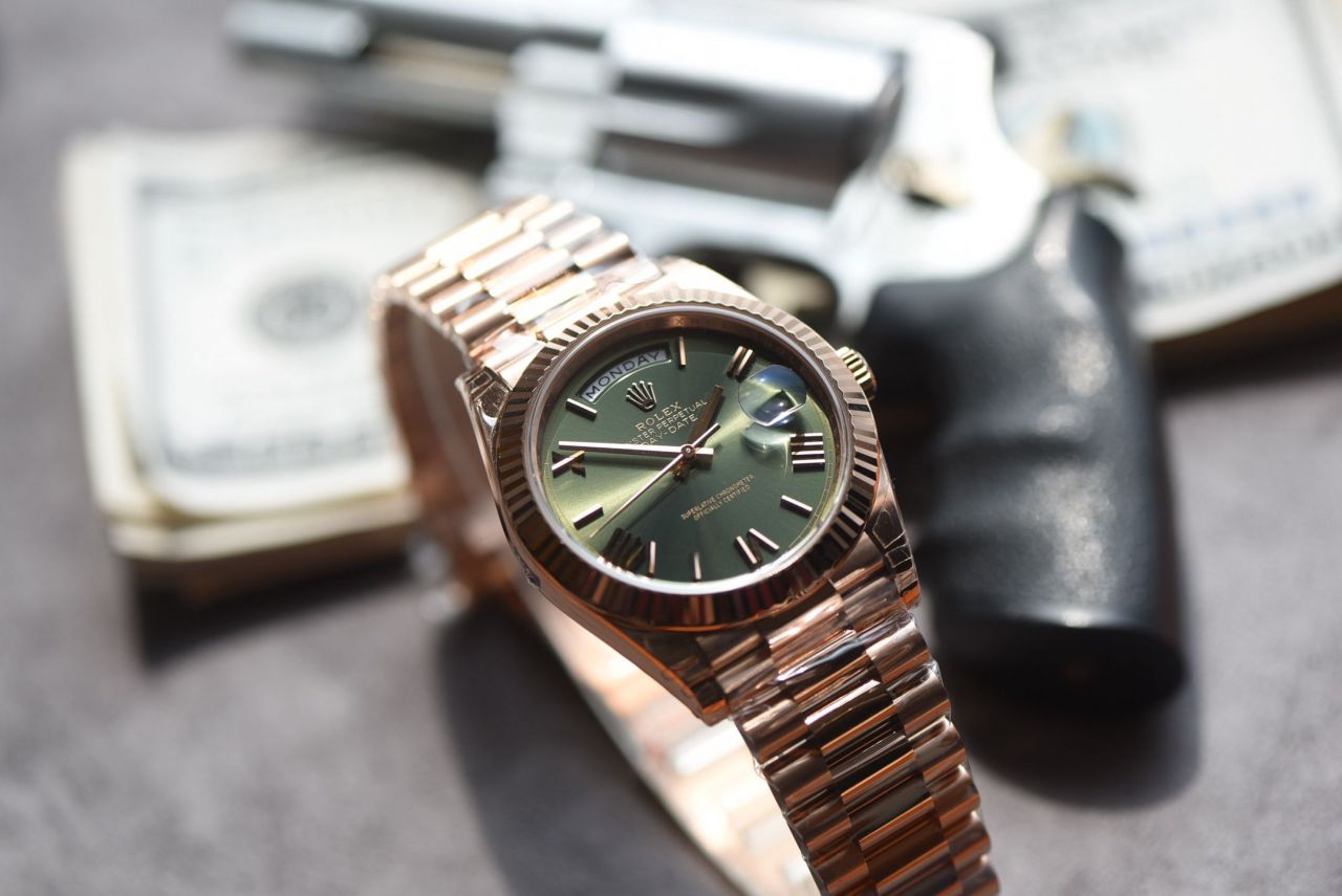 视频评测VS厂182 克 配重版顶级复刻劳力士星期日历型系列m228235-0025腕表 /  