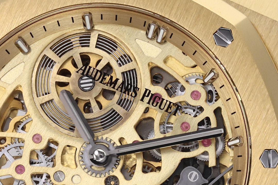 视频评测ZF厂爱彼皇家橡树顶级复刻手表16204OR.OO.1240OR.03，16204ST.OO.1240ST.01腕表 /  