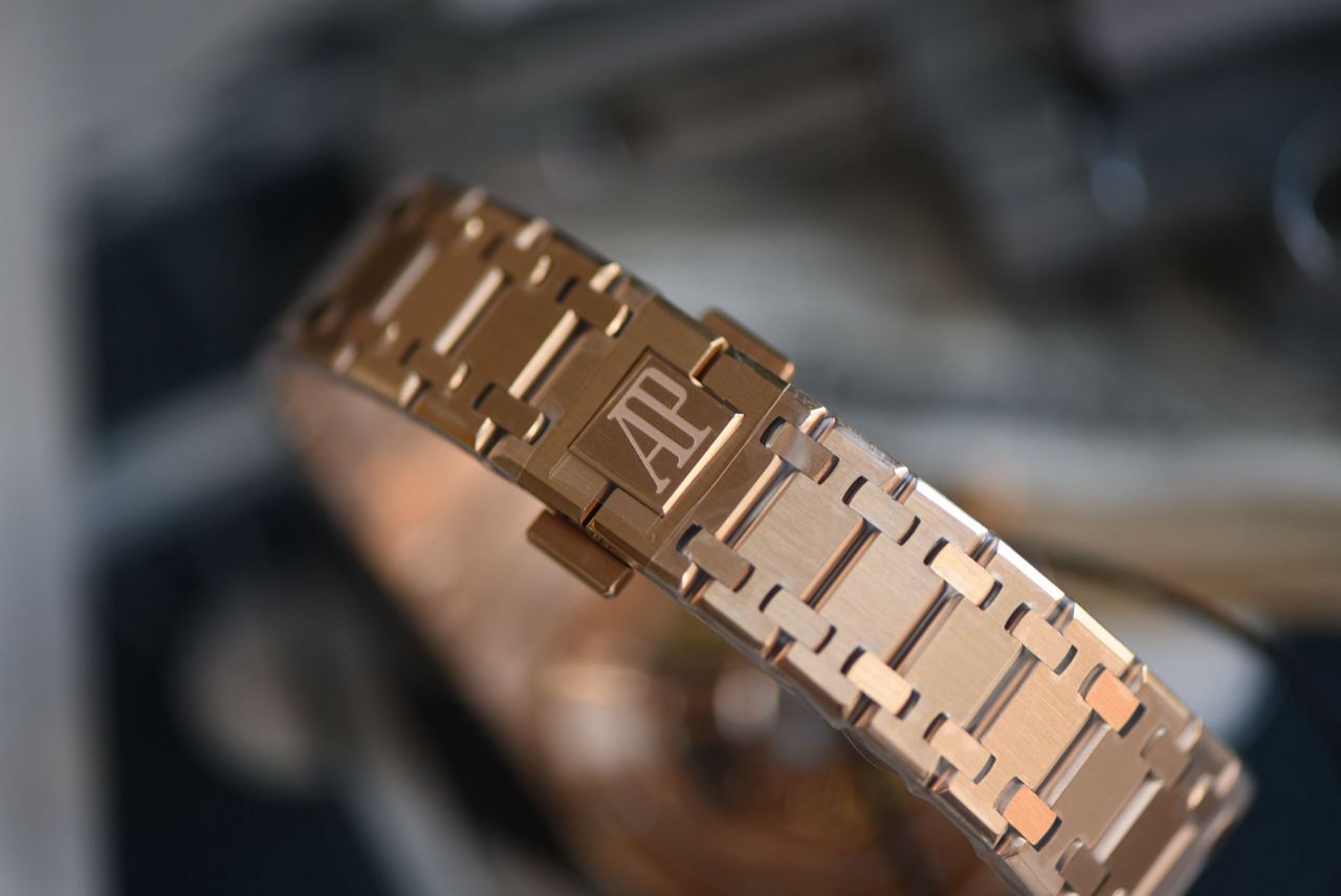 ZF爱彼复刻手表皇家橡树系列16204BA.OO.1240BA.01腕表 /  