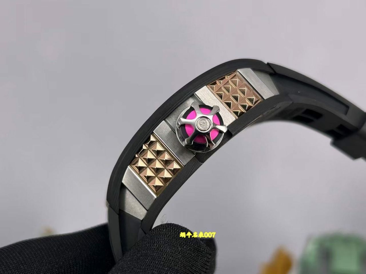 理查德米尔rm066金手指陀飞轮 高端私人定制 发货实拍 碳纤维 蓝宝水晶都可以定制 